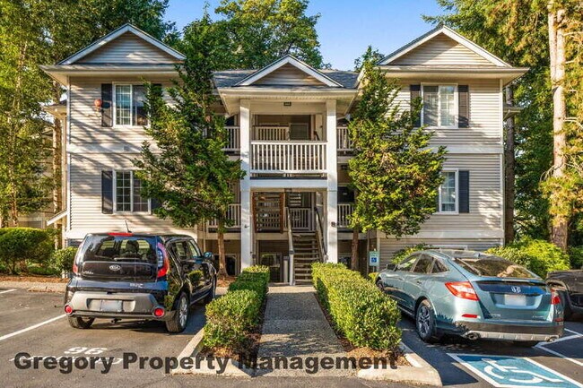 12120 NE 172nd Pl in Bothell, WA - Building Photo - Building Photo