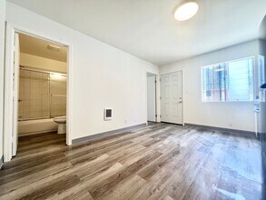 38 Williams Ave in San Francisco, CA - Building Photo - Building Photo