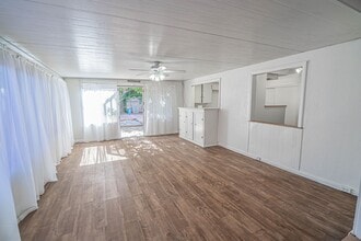 14848 Strathern St in Los Angeles, CA - Building Photo - Building Photo