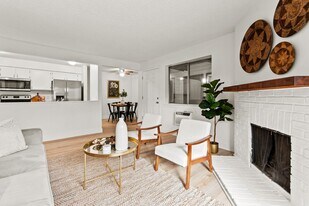 14652 E 2nd Ave in Aurora, CO - Building Photo