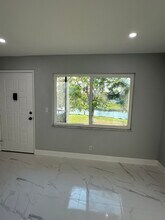 4275 27th Ct SW in Naples, FL - Building Photo - Building Photo
