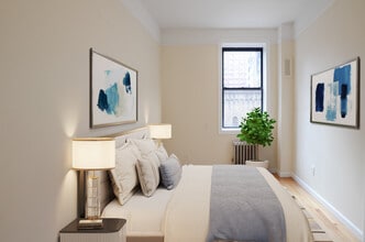 305 W 45th St in New York, NY - Building Photo - Building Photo