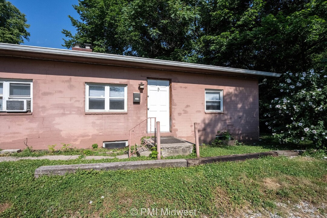 524 W 23rd St-Unit -3 in Indianapolis, IN - Building Photo