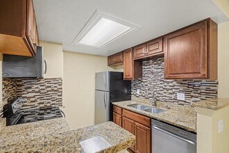 3474 S Eagle St in Aurora, CO - Building Photo - Building Photo