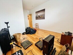 806 S Claremont Ave in Chicago, IL - Building Photo - Building Photo