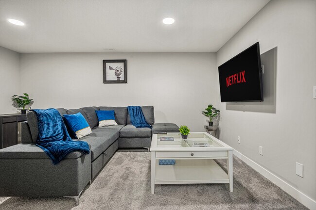 233 Midgrove Mews SW in Airdrie, AB - Building Photo - Building Photo