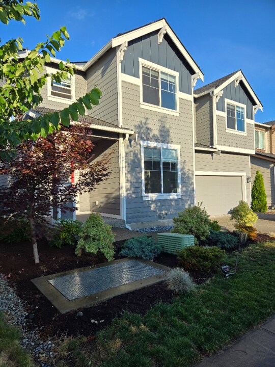 1411 29th St Pl NW in Puyallup, WA - Building Photo