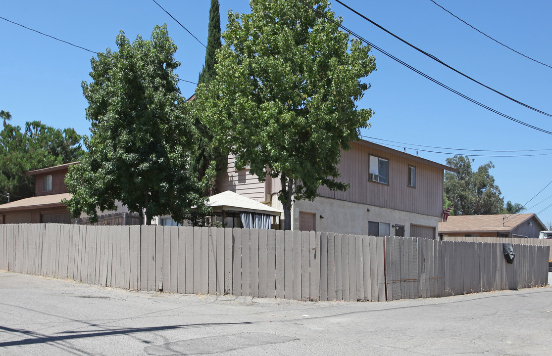 8713 Central Way in Spring Valley, CA - Building Photo