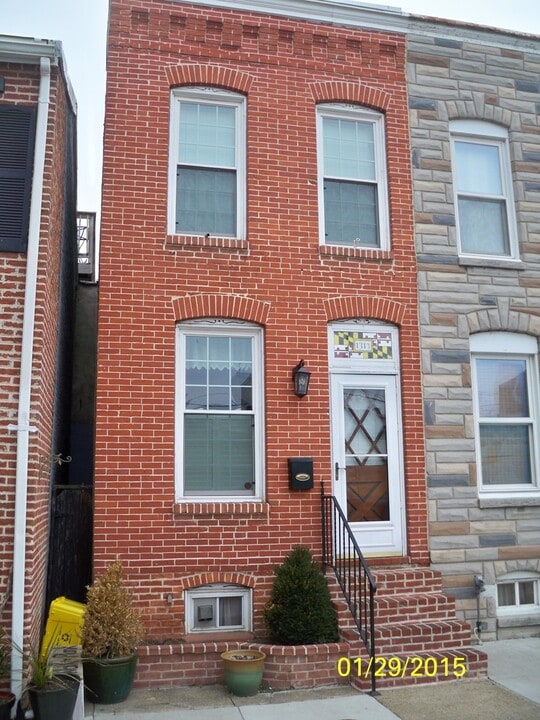 1313 Cooksie St in Baltimore, MD - Building Photo