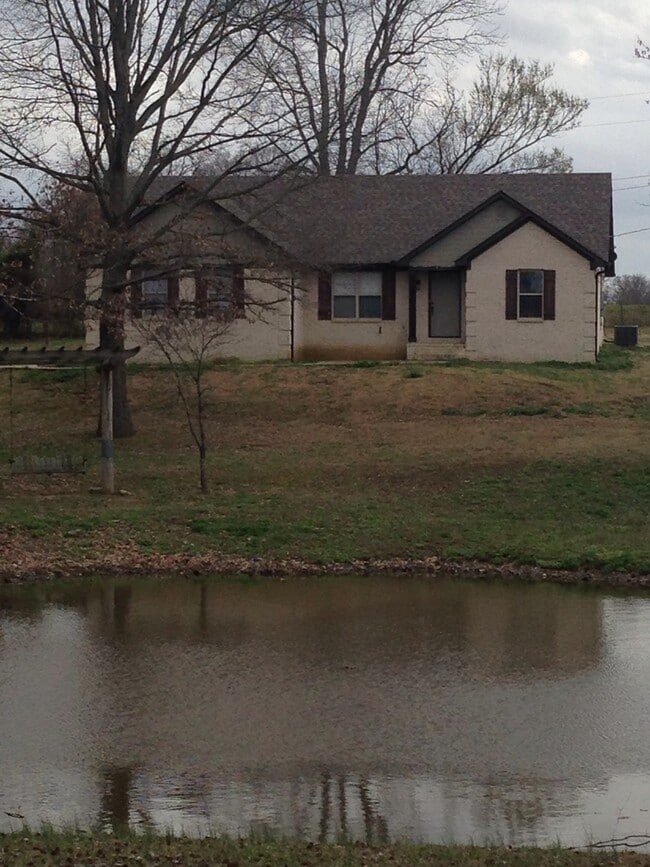 321 Salmon Rd in Brighton, TN - Building Photo - Building Photo