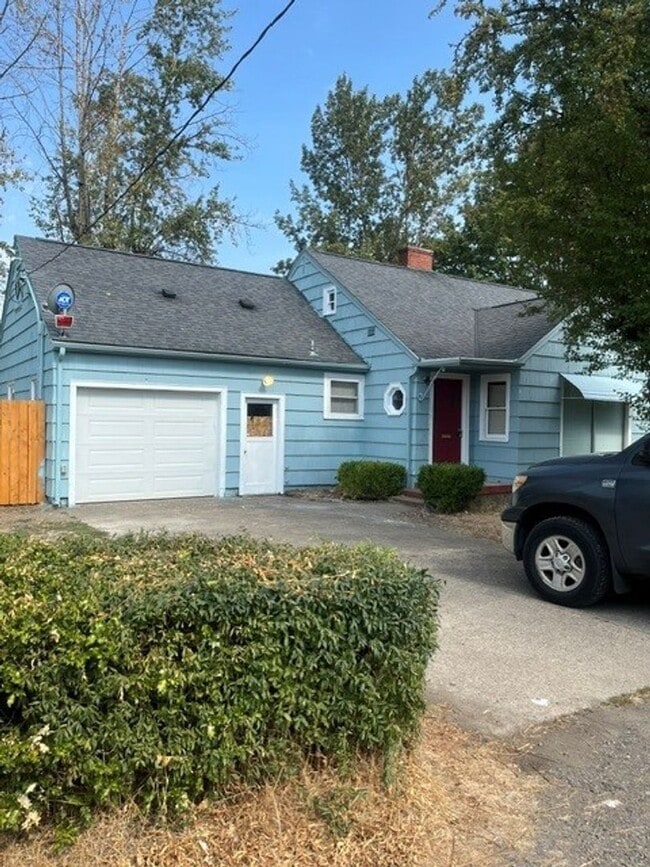 1281 State Hwy 99 N in Eugene, OR - Building Photo - Building Photo