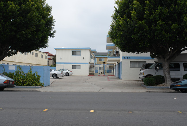 El Patio Apartments in Imperial Beach, CA - Building Photo - Building Photo