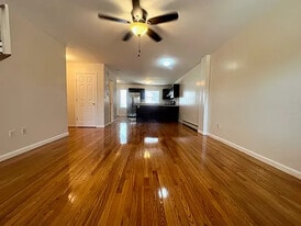 138-02 219th St in Queens, NY - Building Photo