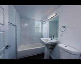 3338 N 16th Ave in Phoenix, AZ - Foto de edificio - Building Photo