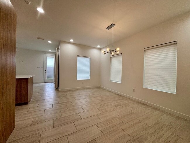 510 Deer Path Lp in Laredo, TX - Building Photo - Building Photo