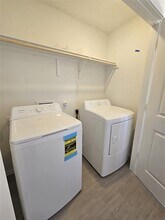 2308 Blizzard Dr in Lockhart, TX - Foto de edificio - Building Photo