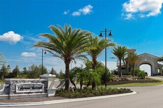 5507 Palmer Cir in Bradenton, FL - Building Photo - Building Photo