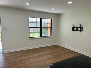110 Aycock St in Black Mountain, NC - Building Photo - Building Photo