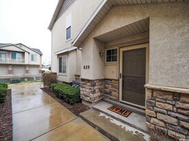 629 Canterbury Ln in North Salt Lake, UT - Building Photo