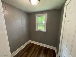 730 Noble Ave in Akron, OH - Building Photo - Building Photo