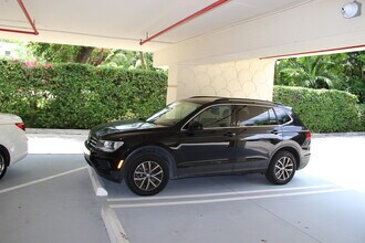 1834 Brickell Ave in Miami, FL - Building Photo - Building Photo