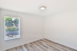 311 E Vine Cir in Mesa, AZ - Building Photo - Building Photo