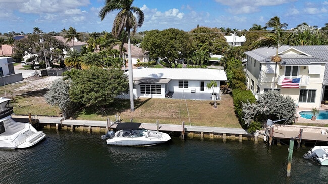2710 NE 48th Ct in Lighthouse Point, FL - Building Photo - Building Photo