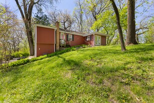 1010 S Osage Dr in McHenry, IL - Building Photo