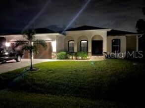 13376 Yager Ln in Port Charlotte, FL - Building Photo - Building Photo