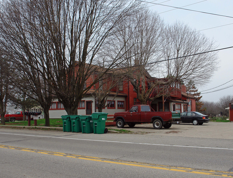 8112 Dayton Springfield Rd in Fairborn, OH - Building Photo