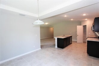 154 Australian Dr in Rotonda West, FL - Building Photo - Building Photo