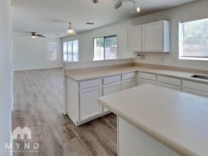 13692 E Oxmoor Valley Dr in Vail, AZ - Foto de edificio - Building Photo