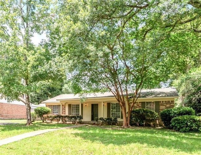 property at 5564 William and Mary St