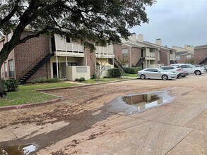 2121 El Paseo St, Unit 1910 in Houston, TX - Foto de edificio - Building Photo