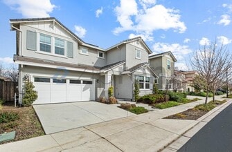 285 Bear Creek Dr in Brentwood, CA - Building Photo - Building Photo