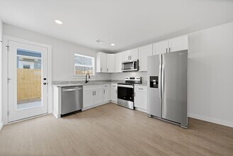 123 18th St Pl NW in Hickory, NC - Building Photo - Building Photo