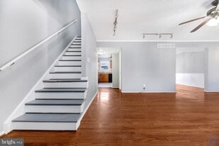 421 Gatewood Ct in Glen Burnie, MD - Building Photo