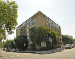 7100 Hillside Ave Apartments