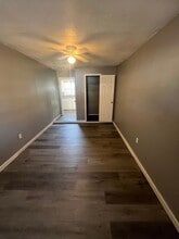 2713 E 2nd St in Lubbock, TX - Building Photo - Building Photo