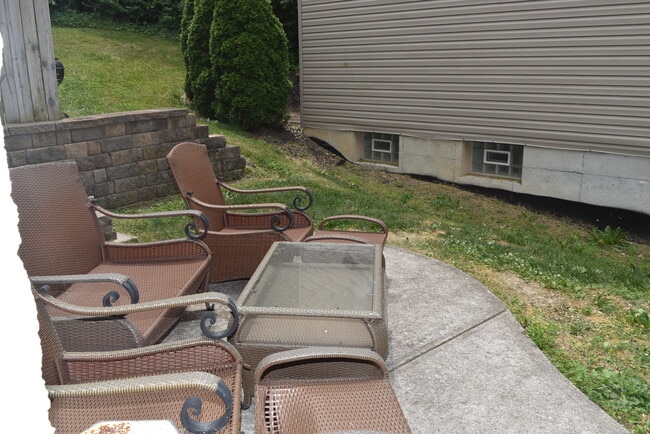 2105 Herrick Ave in Cincinnati, OH - Building Photo - Building Photo