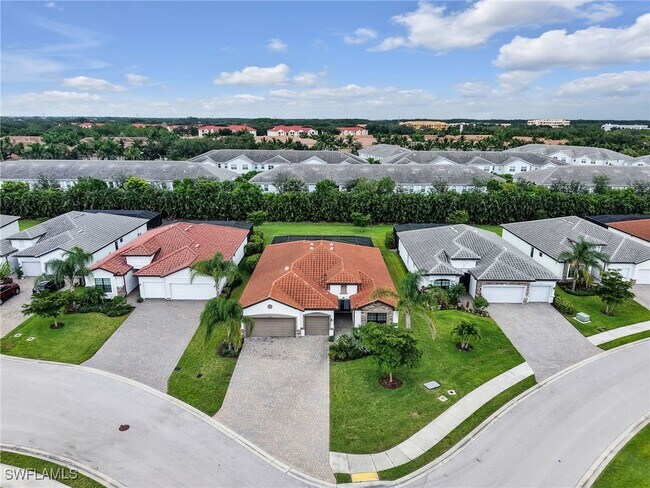 11876 Misty Arbor Run in Ft. Myers, FL - Building Photo - Building Photo
