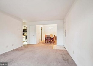 7911 Badenloch Way in Gaithersburg, MD - Building Photo - Building Photo