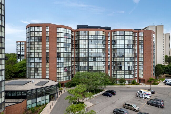 Sherobee Apartments in Mississauga, ON - Building Photo - Building Photo