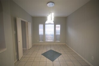 1622 Regal Blue Ct in Fresno, TX - Building Photo - Building Photo