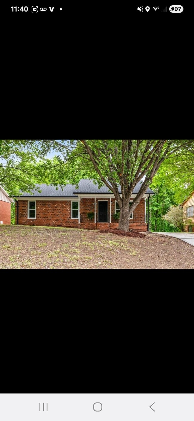 property at 1819 Bothwell St