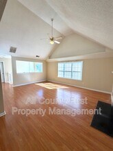 2237 Hidden Creek Dr in Decatur, GA - Building Photo - Building Photo