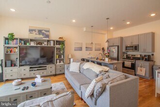 1115 Germantown Ave in Philadelphia, PA - Building Photo - Building Photo