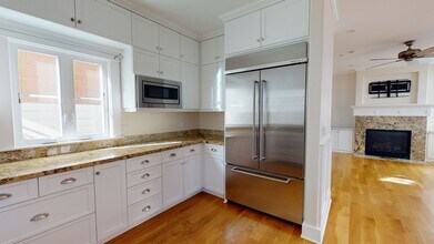 429 F Ave in Coronado, CA - Building Photo - Building Photo