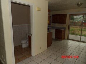 1310 X Ave in La Grande, OR - Building Photo - Building Photo