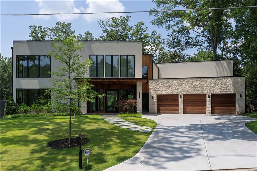 3566 Cantrell Rd NE in Atlanta, GA - Building Photo